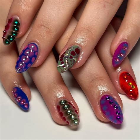 23+ Stunning Blooming Gel Nail Ideas For 2025 - DrExplains