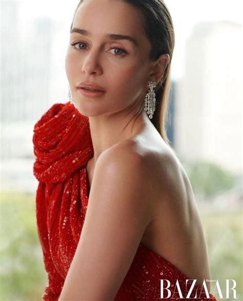 Emilia Clarke Dragoes Emilia Clarke Signed