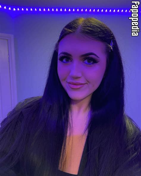 Breckie Hill Nude Onlyfans Leaks - King Ice Apps