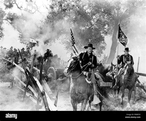 John wayne horse soldiers 1959 hi-res stock photography and images - Alamy