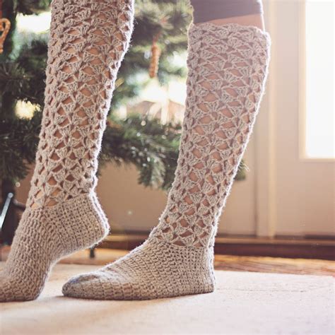 Crochet PATTERN for Socks - Christmas Morning Socks (english Only ...