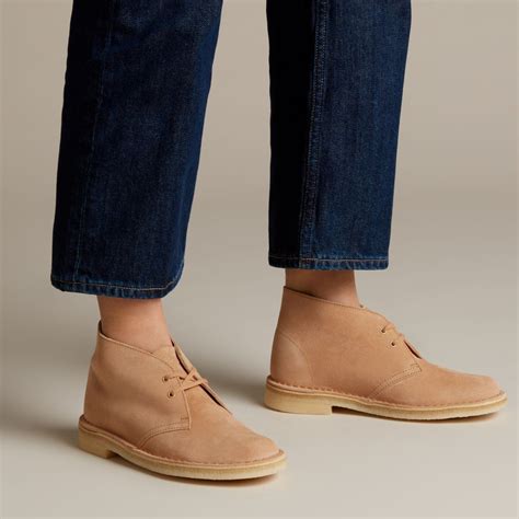 Desert Boots en Cuir |Livraison Gratuite | Clarks | Desert boots outfit ...