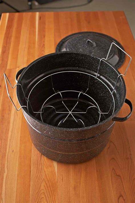 Try Your Hand at Water Bath Canning