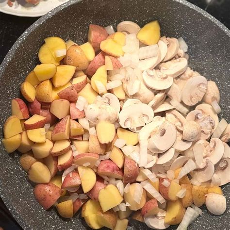 Sautéed Chicken Thighs in Latin Sauce for Dinner - Penny's Primal