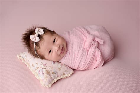 Exploring the Mysteries of Newborn Smiles: Why Do Babies Smile In Their ...