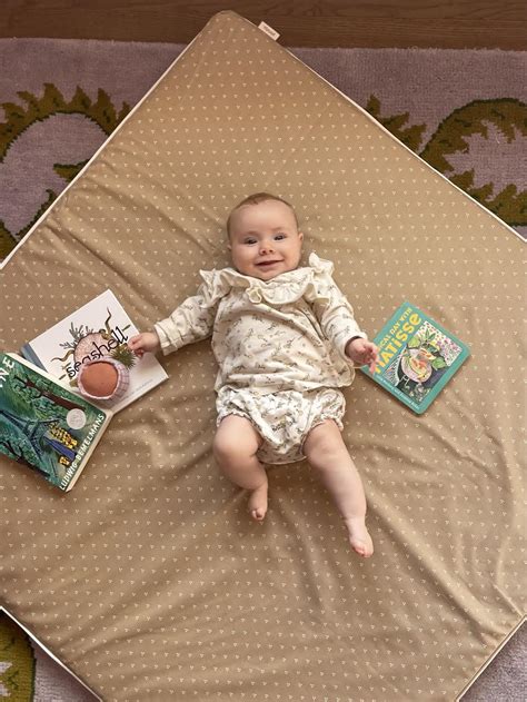 When Do Babies Smile? A Guide to Baby Facial Expressions