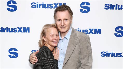 Pamela Anderson, Liam Neeson get cozy promoting 'Naked Gun'