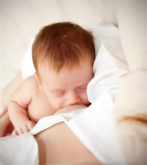 Itchy Breasts While Breastfeeding: 7 Causes & Relief Tips