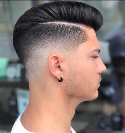 Fade 2 Side Haircut - Best Fade Haircut & Hairstyles 2021 Edition - How ...