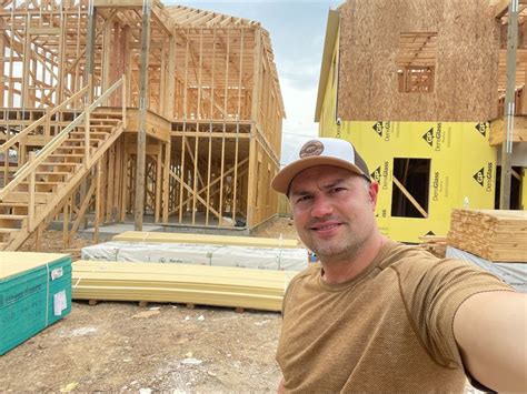 A lot can happen in 6 weeks. Six weeks ago this was vacant land. Now ...