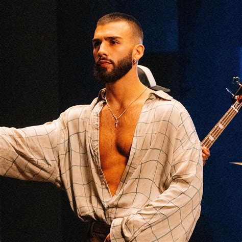 En Privado (part. Xavi) - Manuel Turizo - LETRAS.MUS.BR