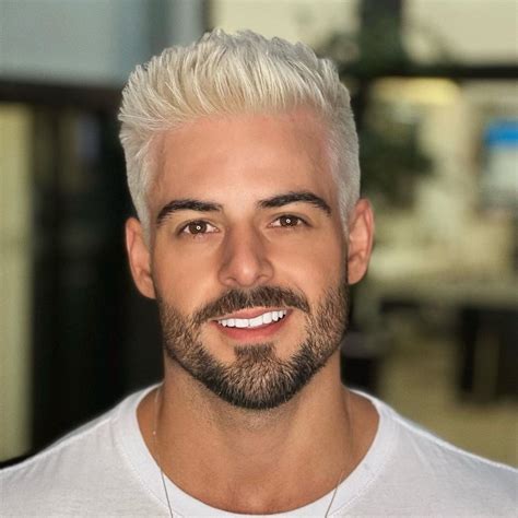 Pin by Annalopesofficial on Bonitos(H) & Bonitas(M) | Men blonde hair ...