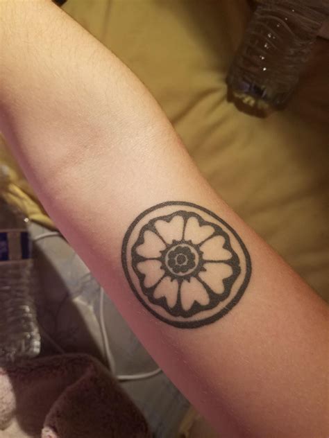 White Lotus Tattoo Avatar - Watercolor Tattoo Design