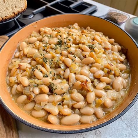 French Onion White Beans - Cookingsteps.com