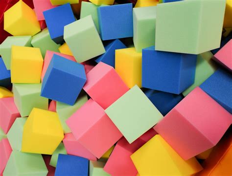 MEMAX Foam Pit Cubes - 100 Cubes | Gym Plus