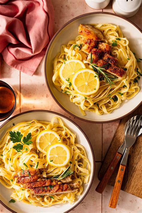 Creamy Lemon Chicken Pasta (30 minute meal) - Lovely Delites
