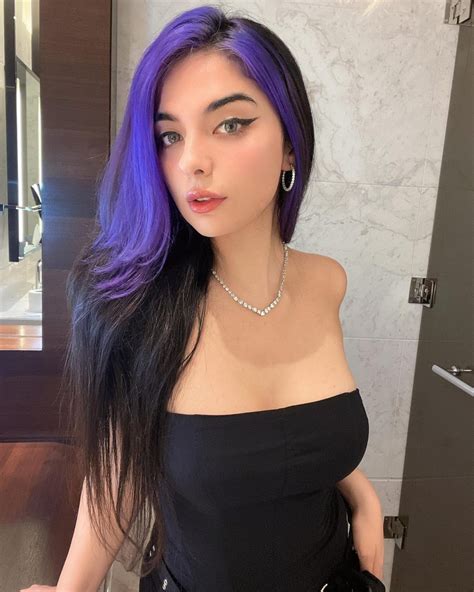 Valentina Kryp OnlyFans Leaked - 01 - ColorMusic