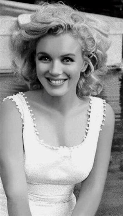 Pin on Marilyn Monroe | Marilyn monroe portrait, Marilyn monroe fashion, Marilyn