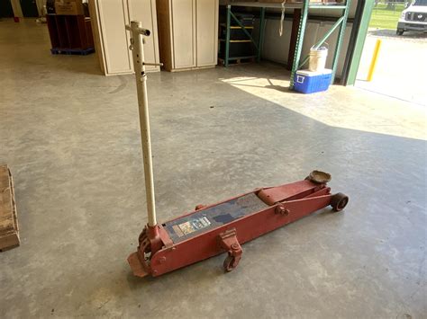 Norco 71000D Heavy Duty Floor Jack BigIron Auctions