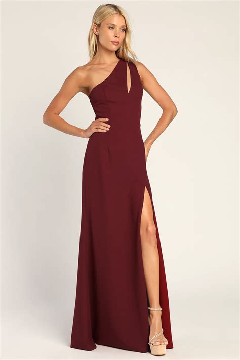 ️ 20 Best Red Wedding Guest Dress Styles for 2024