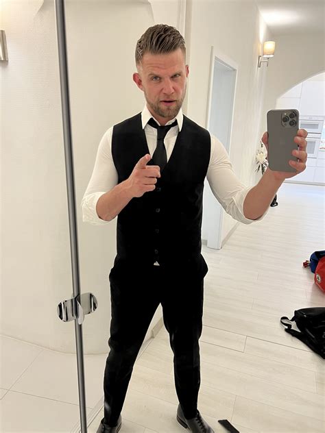 TW Pornstars - 4 pic. VINCE KARTER 🏆 2025 AVN MALE POTY. Twitter ...