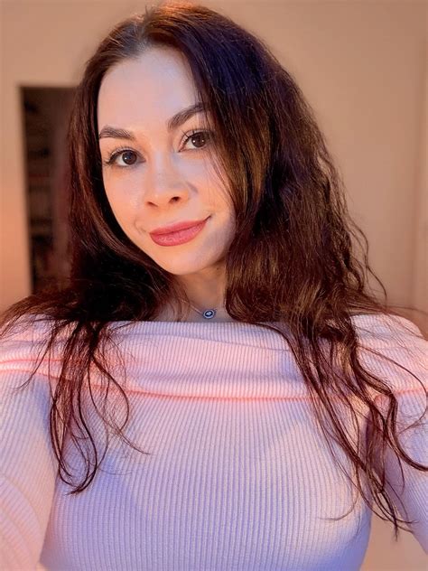 Lolly Lips Bio: Age , Career, Net Worth & Facts 2025