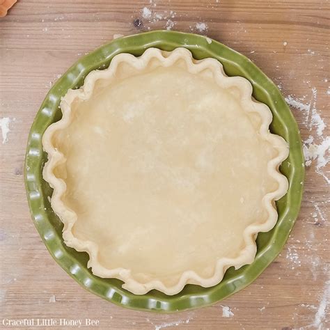Simple Pie Crust Using 4 Easy Ingredients - Graceful Little Honey Bee