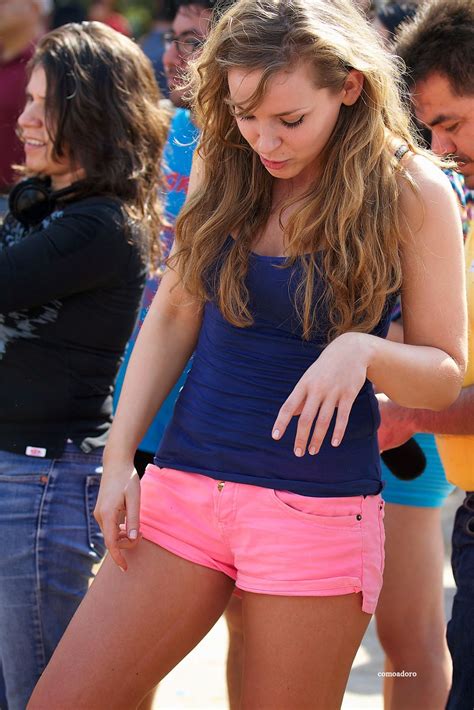 Candid Beautiful Pretty Girl On Street | Mujeres bellas en la calle