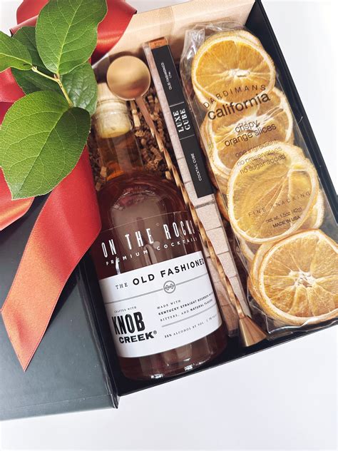 Corporate Gifts for the Holidays | Client holiday gifts, Client gifts ...