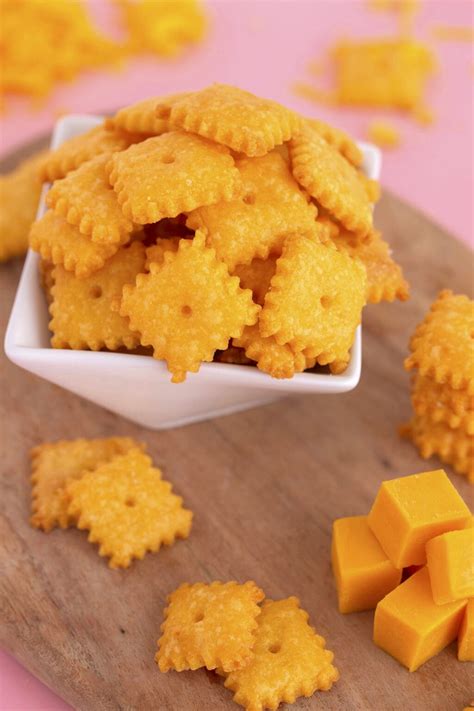Gluten-Free Homemade Cheez-Its - Mind Over Munch