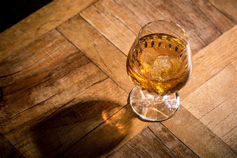 Whisky or Whiskey? Learn the 2 Main Differences - Whisky 1901