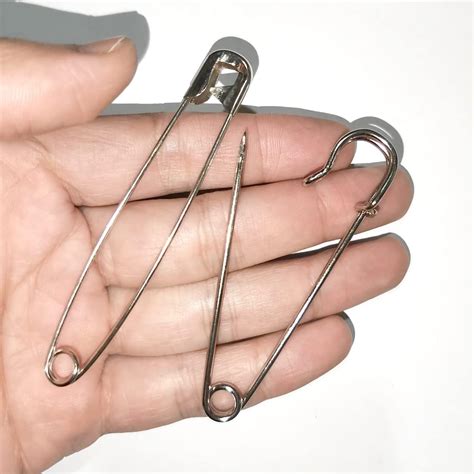 Amazon.com: Soophen Extra Large Safety Pins Size 4 (Set of 100) (2-1/5")