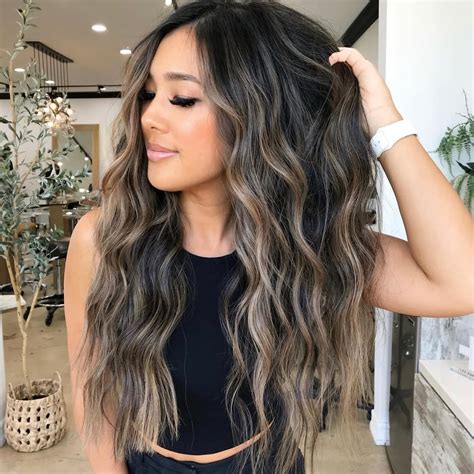 Brunette Balayage Hair 2025: Trendy Dark, Caramel, and Ash Highlights ...