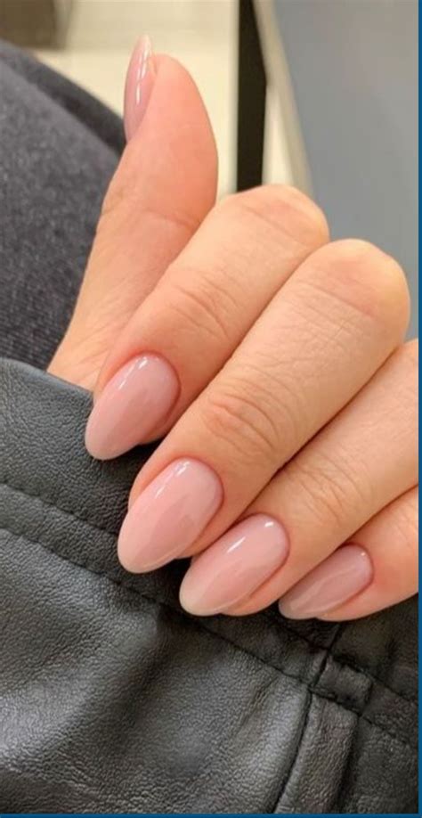 19+ Small Almond Nails | Simple nails, Gel nails, Stylish nails