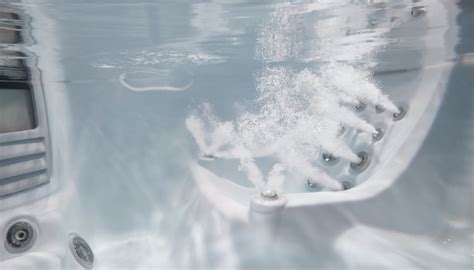 Hot Tub Jets 101 | Happy Hot Tubs Blog