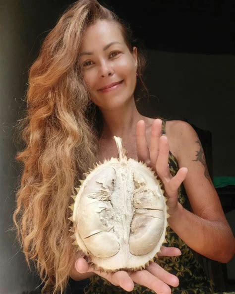 Vegane Influencerin stirbt wegen extremer Frucht-Diät