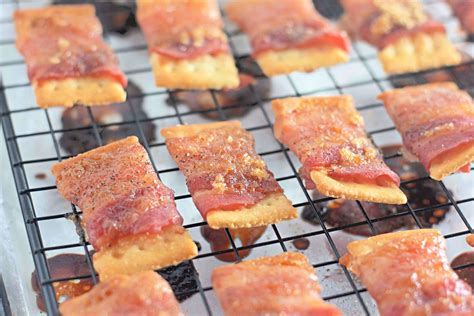Brown Sugar Bacon Crackers
