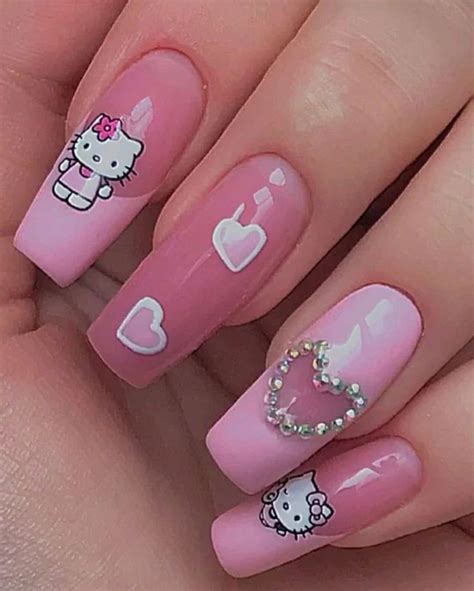 Hello Kitty Nails