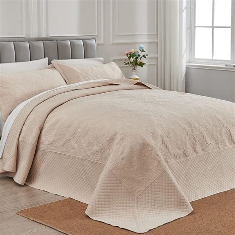 Amazon.com: ENJOHOS Oversized King Quilt Set California King Bedspread ...