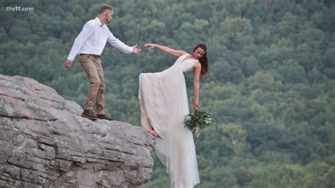 Jaw-dropping wedding pics at Hawksbill Crag | thv11.com