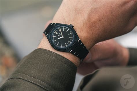 Hands-On With The Ultra-Slim Christopher Ward Twelve 660