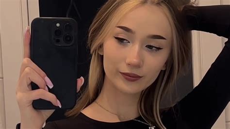 VikiSea's XXX Videos & Recorded Live Shows | xHamsterLive