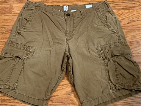 Gap Dark Khaki Cargo Shorts 36 - Gem