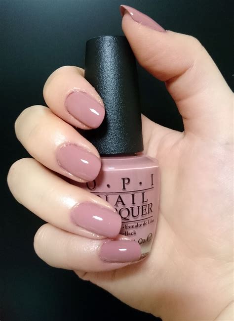 OPI Barefoot in Barcelona (NL E41) 2 coats + Seche top coat | Nagels ...