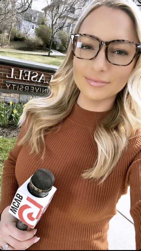 Katie Thompson - WCVB Boston : r/ReporterInstaHotties