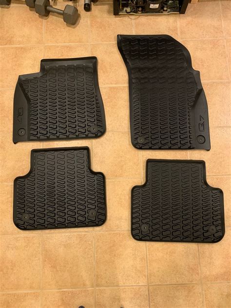 Audi Q7 New Audi Q7 All-Weather rubber floor mats 2017-2019, Front ...