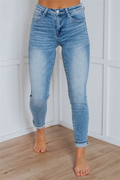 Pin on Capsule Wardrobe