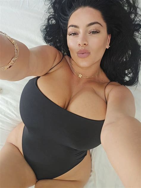 Klara Devine (@bklara_11) • Instagram photos and videos