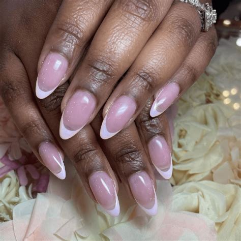 American Manicure 2026: A Subtle Take on a Classic Look | belliata.com