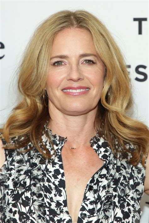 Elizabeth Shue
